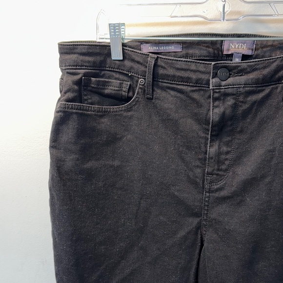 NYDJ Black Skinny Jeans Stretch Size 16 Pockets Straight Leg - Picture 5 of 13